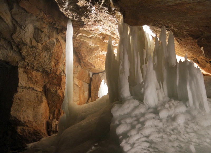 Dachstein cave