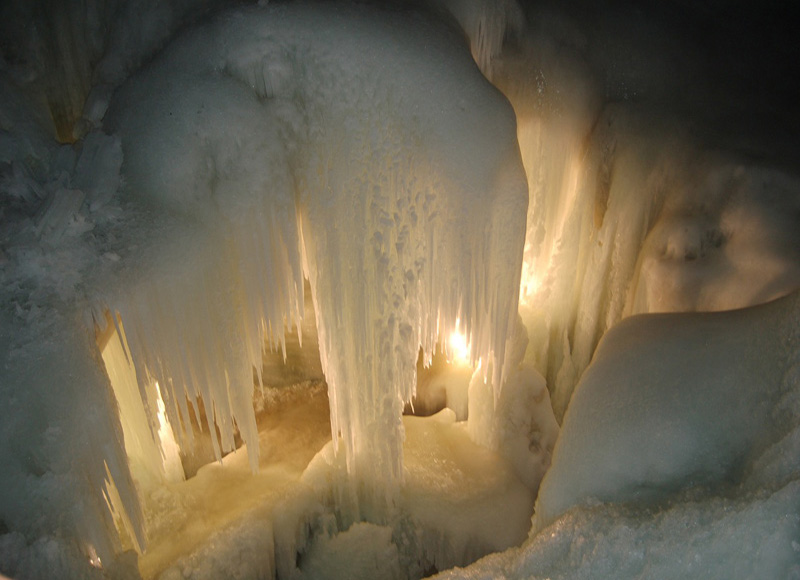 Dachstein cave